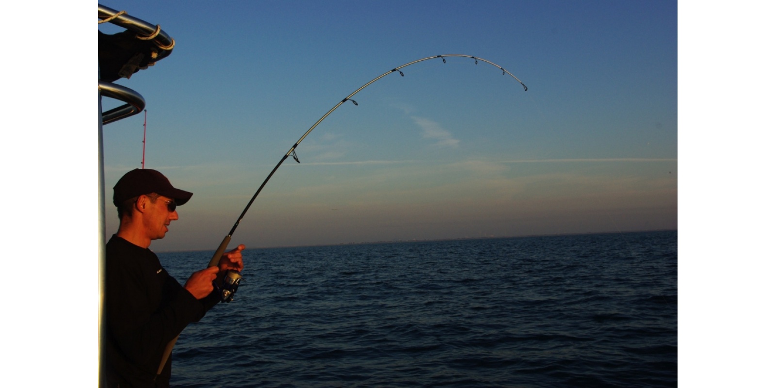 8 braid daiwa même en 12 centièmes elle supporte du lourd 