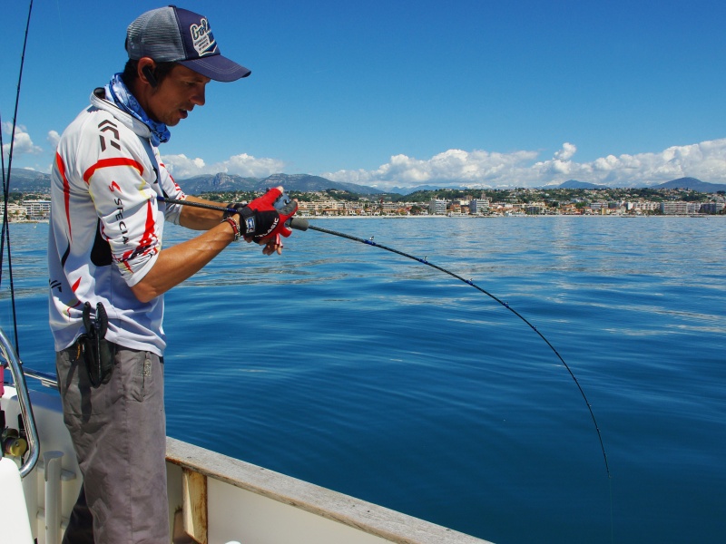 En slow jigging, il est fréquent que le sabre attaque lors d’un long fall