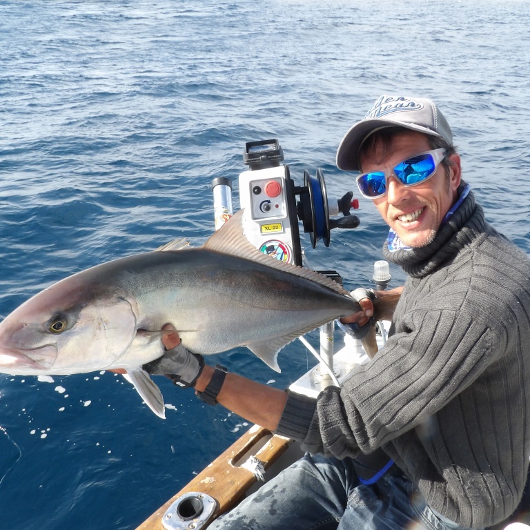 Le moniteur guide de pêche Fabien Harbers utilise un treuil XL 92 Kristal Fishing version downrigger pour pêcher en traîne lente