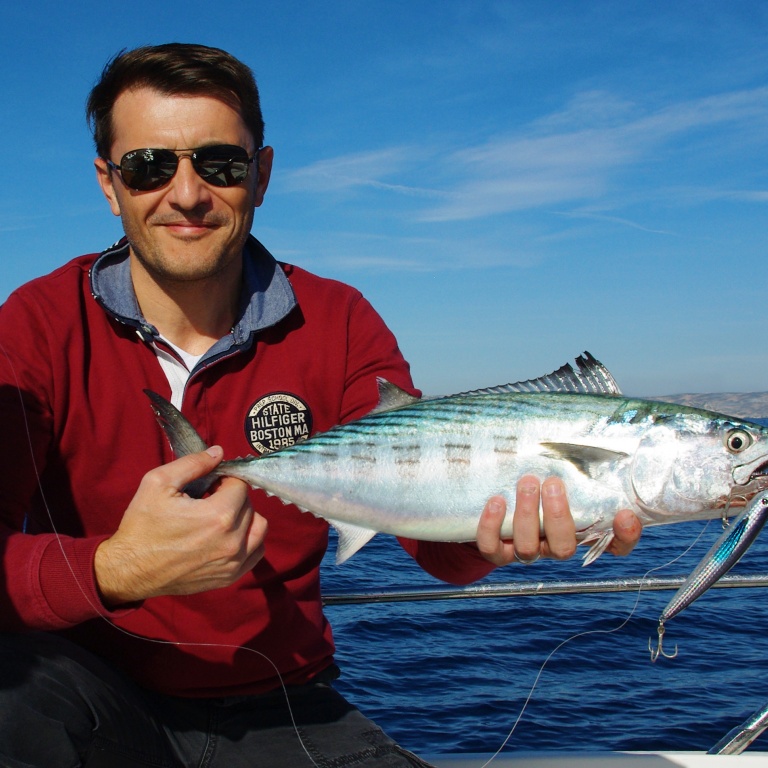Pêche d'une bonite au stickbait